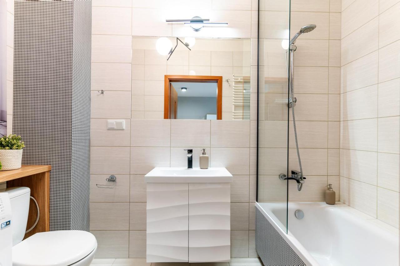 אילאווה Marina Apartment - Przy Jeziorze, Taras, Tv55" Z Netflix I Prime, Parking מראה חיצוני תמונה